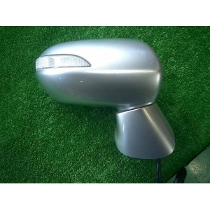 Side mirror stream right with indicator