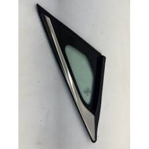 Honda Insight Quarter Glass Front Left