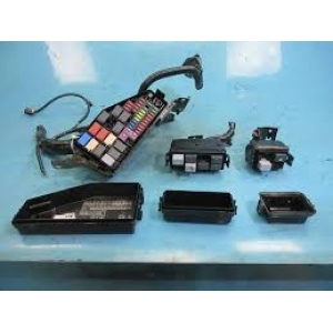 Honda Vezel Fusebox l t7a-jo12-m1