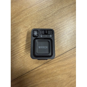 Side mirror switch